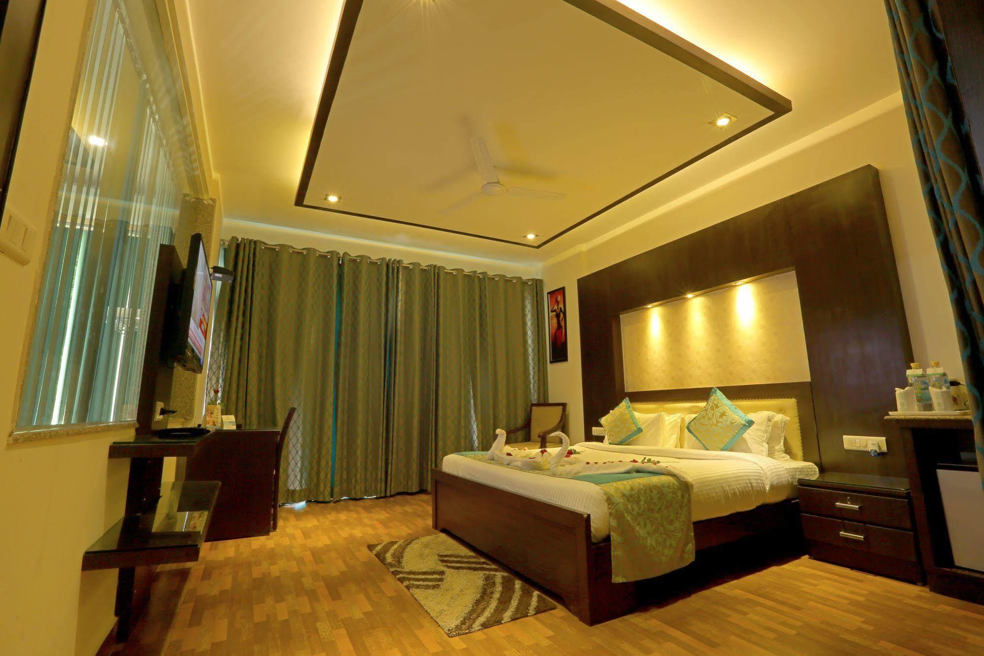 Shivpuri  Cygnett Resort Grand Shiva מראה חיצוני תמונה